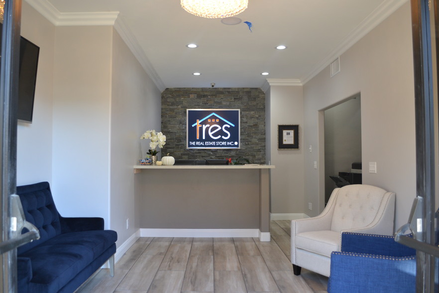 13217-13225 Philadelphia St, Whittier, CA à louer - Photo intérieure – Image 3 sur 14
