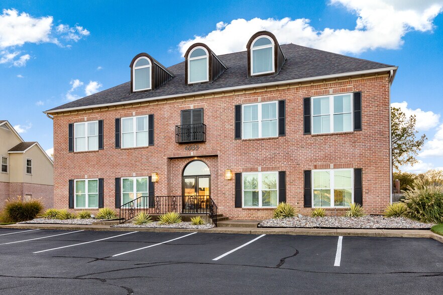 6933 Crumpler Blvd, Olive Branch, MS à louer - Photo de l’immeuble – Image 2 sur 26