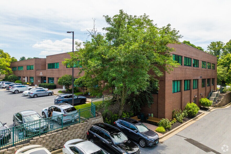 10 Crossroads Dr, Owings Mills, MD à louer - Photo de l’immeuble – Image 3 sur 5