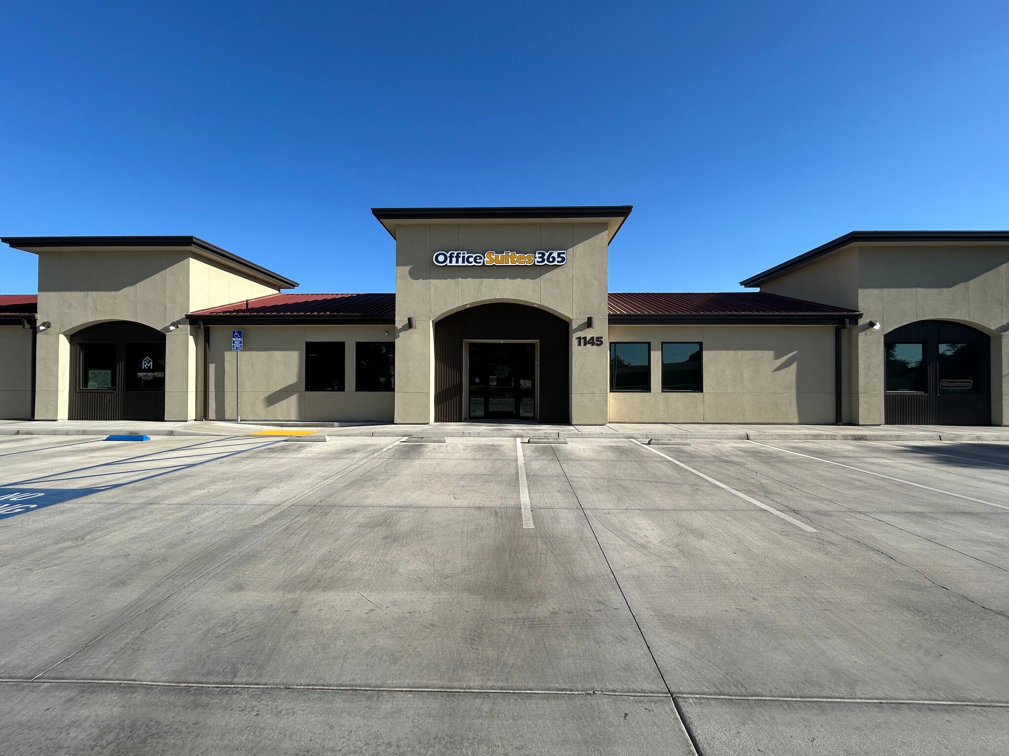 1145 E Dinuba Ave, Reedley, CA à louer Photo principale– Image 1 sur 6