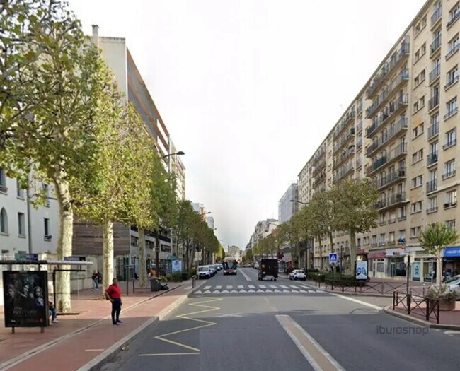 Plus de détails pour Local commercial à vendre