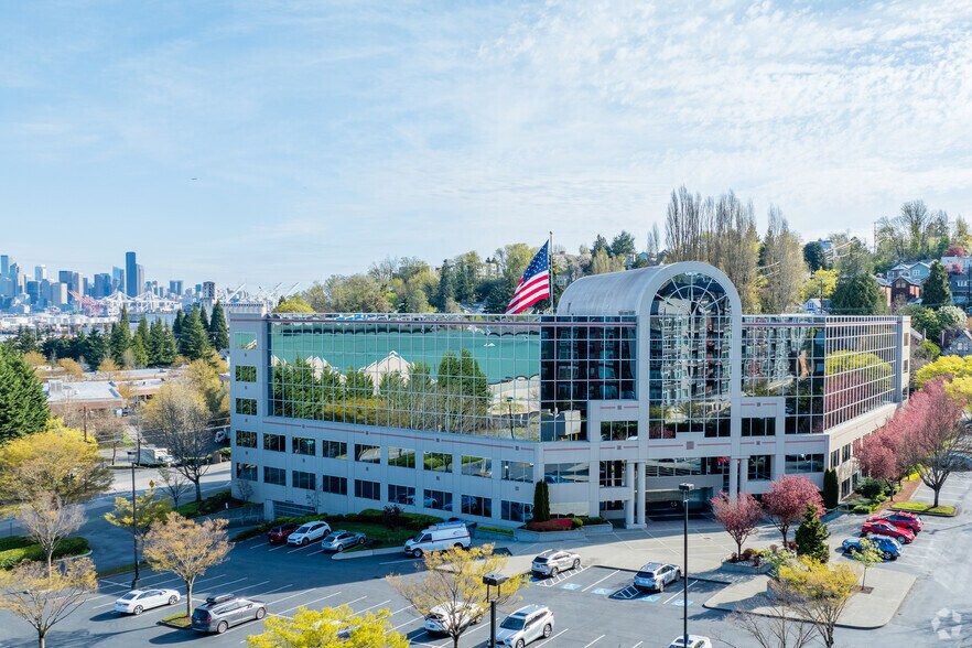 4025 Delridge Way SW, Seattle, WA à louer - Photo de l’immeuble – Image 3 sur 5