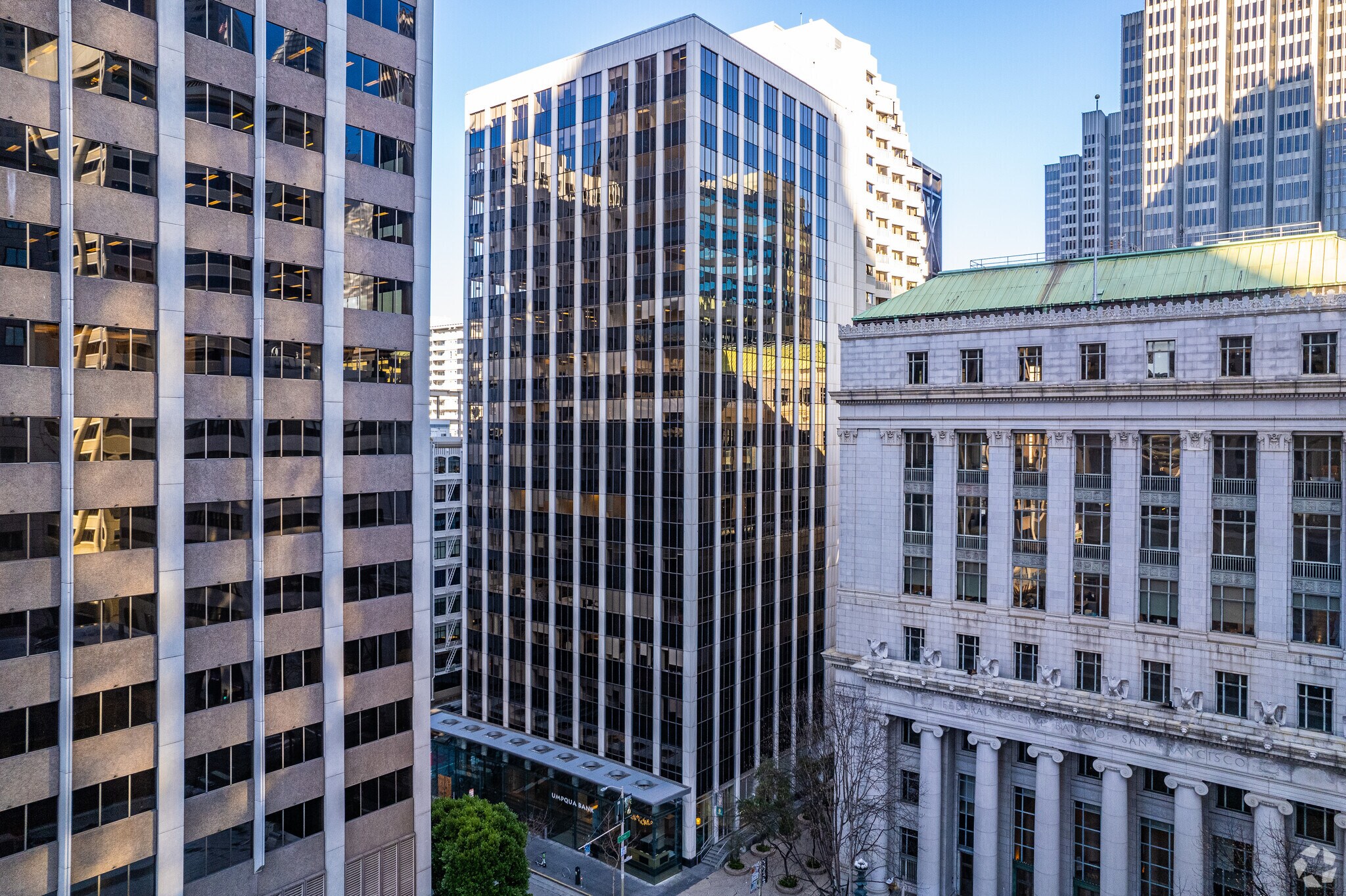 450 Sansome St, San Francisco, CA à louer Photo de l’immeuble– Image 1 sur 4