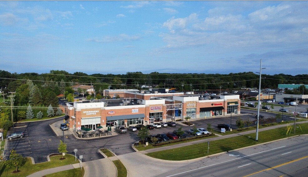 S Rochester Rd, Rochester, MI à louer - Photo de l’immeuble – Image 1 sur 5
