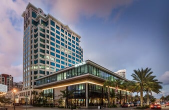 515 E las olas Blvd, Fort Lauderdale, FL à louer Photo de l’immeuble– Image 1 sur 8