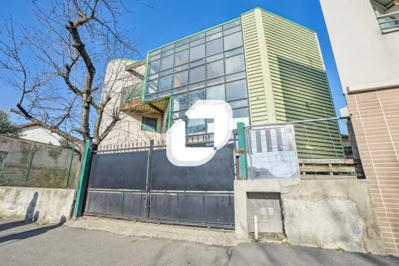 Bureau dans Romainville à louer - Photo de l’immeuble – Image 1 sur 7