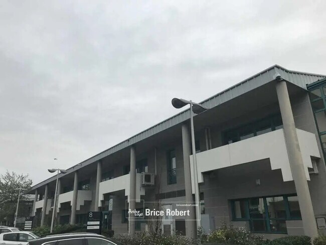 Plus de détails pour Bureau, Local d'activités à louer