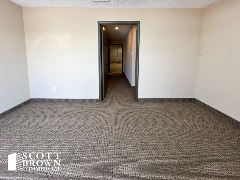 10420 Plano Rd, Dallas, TX à louer - Photo intérieure – Image 2 sur 14