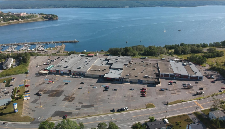 39-2 Montée de Sandy Beach, Gaspé, QC à louer Photo principale– Image 1 sur 2