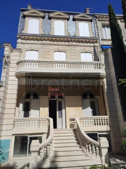Bureau dans Bordeaux à vendre - Photo de l’immeuble – Image 1 sur 9