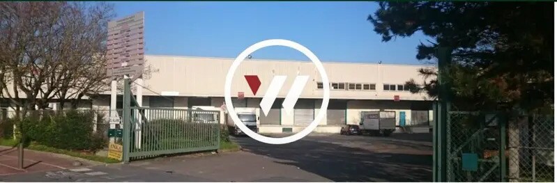 Industriel/Logistique dans Garges-lès-Gonesse à louer - Photo de l’immeuble – Image 2 sur 8