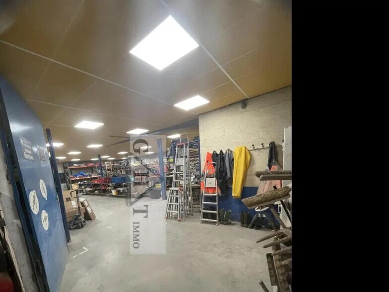 Industriel/Logistique dans Marines à vendre - Photo intérieure – Image 3 sur 6