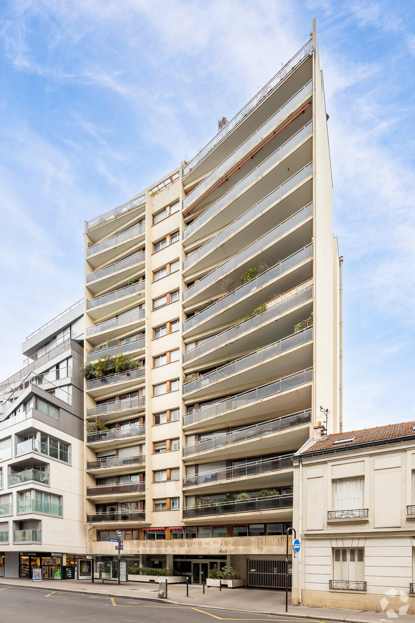Bureau dans 192 Rue Lecourbe, Paris à louer Photo principale– Image 1 sur 3
