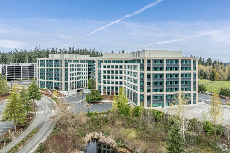 3003 160th Ave SE, Bellevue, WA à louer - Photo de l’immeuble – Image 3 sur 5