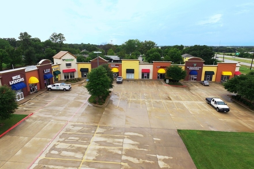 2202 US Highway 380, Bridgeport, TX à louer - Photo de l’immeuble – Image 3 sur 33