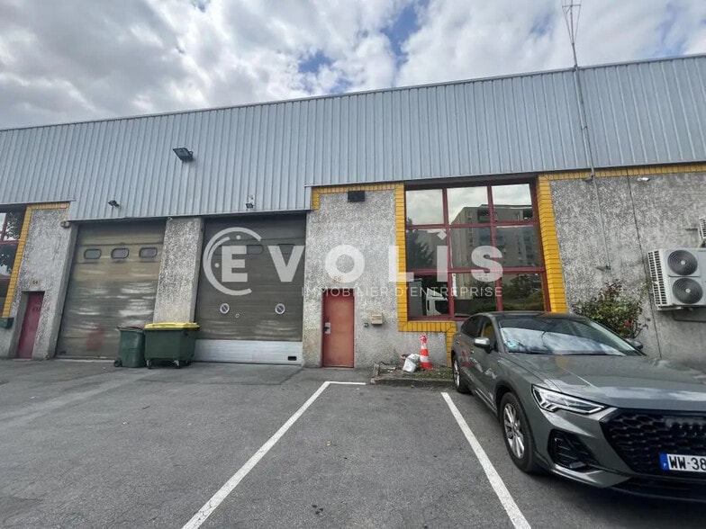 Bureau dans Bondy à louer - Photo de l’immeuble – Image 2 sur 14