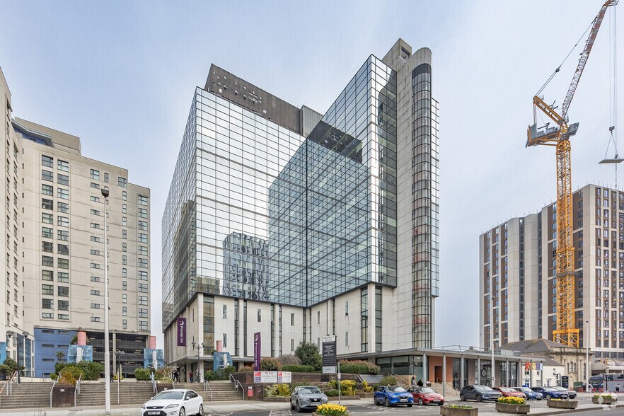 Churchill Way, Cardiff à louer - Photo principale – Image 1 sur 4