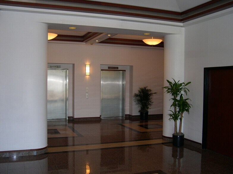 1800 Eller Dr, Fort Lauderdale, FL à louer - Photo intérieure – Image 3 sur 6