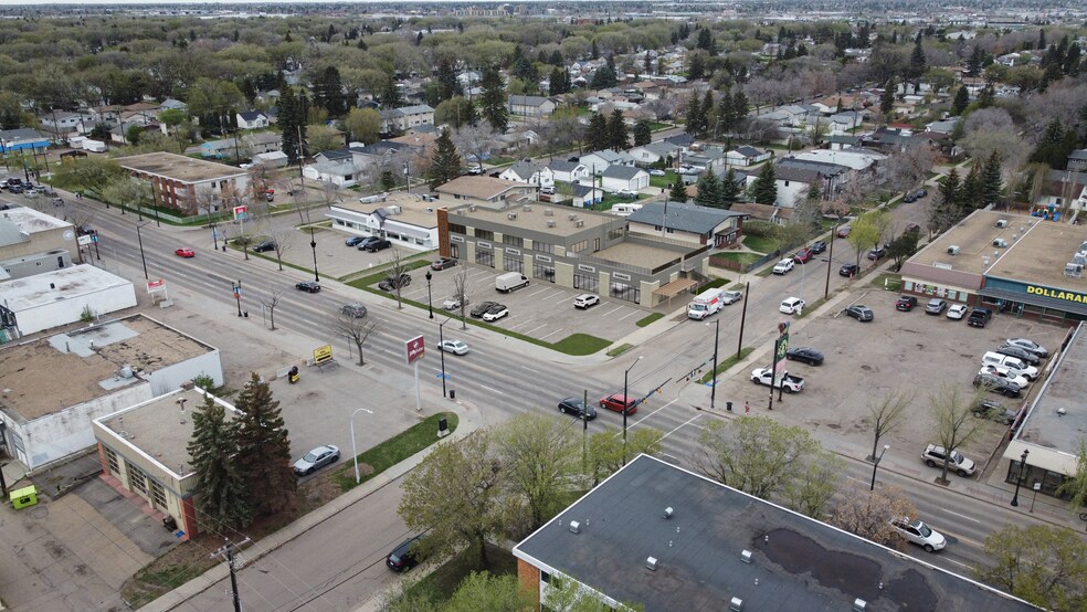 4802 118 Av NW, Edmonton, AB à louer - Photo de l’immeuble – Image 2 sur 3