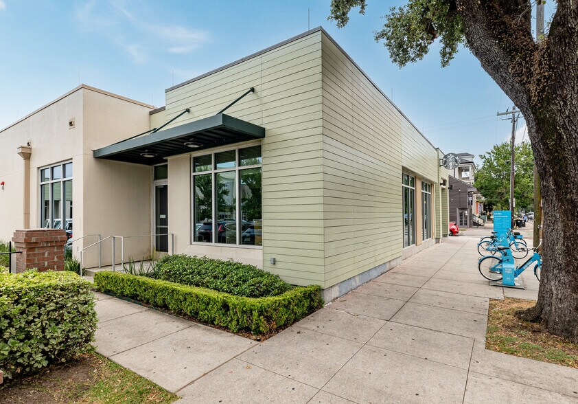 2222 St Claude Ave, New Orleans, LA à louer - Photo de l’immeuble – Image 2 sur 17