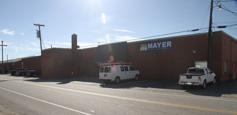 863 N Raleigh St, Greensboro, NC à louer - Photo principale – Image 1 sur 5