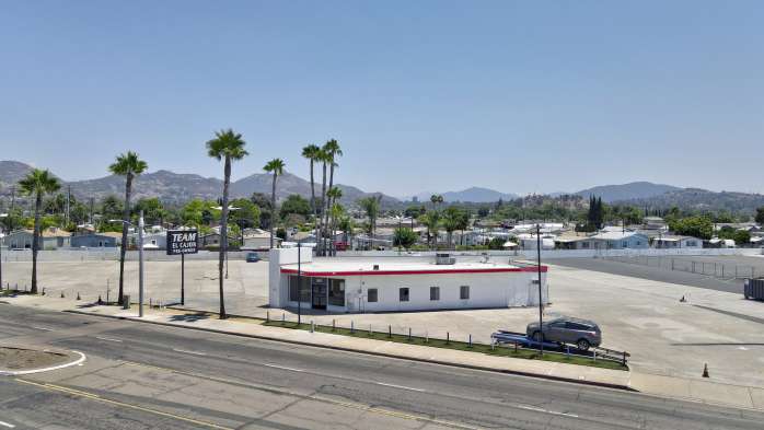1385-1405 E Main St, El Cajon, CA à louer - Photo de l’immeuble – Image 3 sur 17