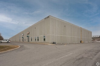1275 Humber Pl, Ottawa, ON à louer Photo de l’immeuble– Image 2 sur 4