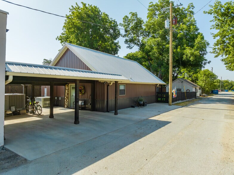 116 E Gould St, Hillsboro, TX à vendre - Photo principale – Image 1 sur 39