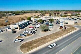 Plus de détails pour 1320 W Oaklawn Dr, Pleasanton, TX - Local commercial à louer