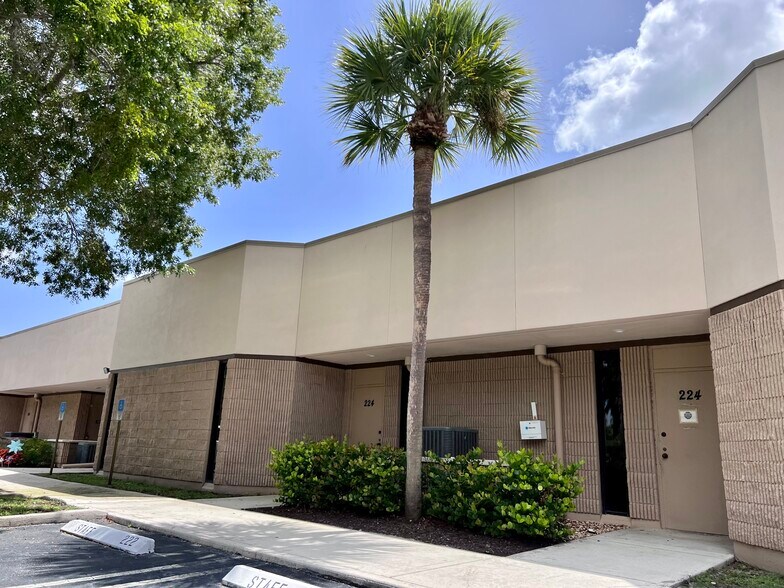 13005 Southern Blvd, Loxahatchee, FL à louer - Photo de l’immeuble – Image 2 sur 20