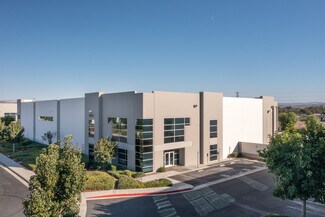 Plus de détails pour 10305 Birtcher Dr, Jurupa Valley, CA - Industriel/Logistique à louer