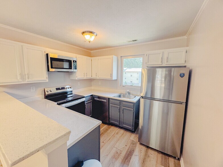 22023-22033 Oxford Ct, Lexington Park, MD à vendre - Photo de l’immeuble – Image 2 sur 8