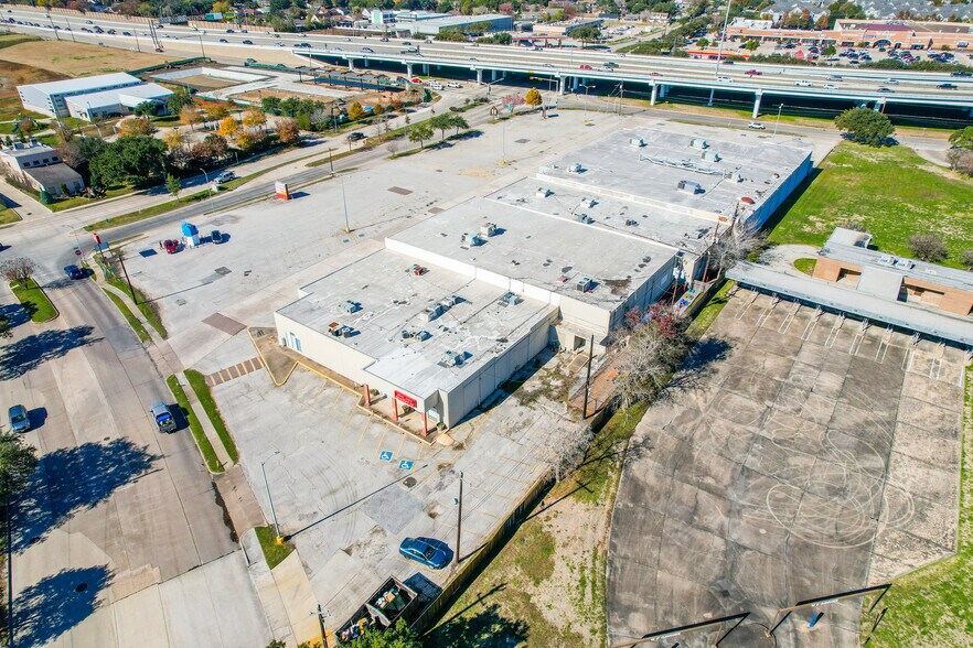 11502-11600 Hughes Rd, Houston, TX à vendre - Photo de l’immeuble – Image 2 sur 16