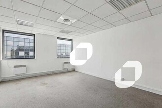 51-55 Rue Hoche, Ivry-sur-Seine à louer Photo intérieure– Image 2 sur 2