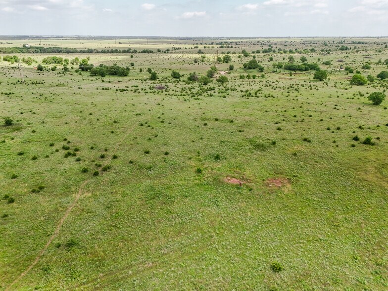 40+/- Acres on SW 10th St., El Dorado, KS à vendre - Photo de l’immeuble – Image 2 sur 24