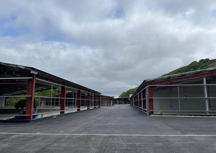 21 Festival Park, Ebbw Vale à louer - Photo de l’immeuble – Image 2 sur 8