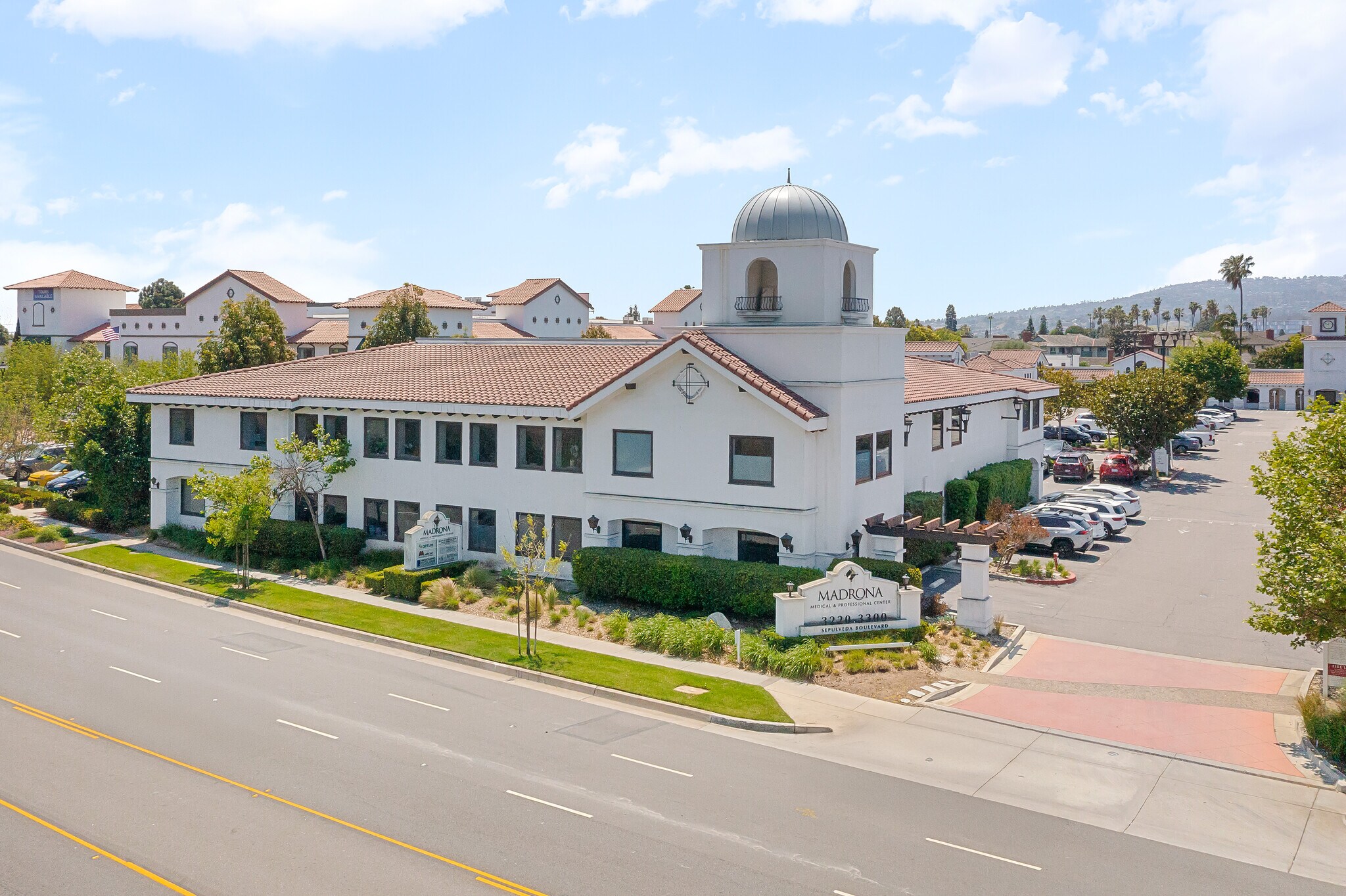 3220 Sepulveda Blvd, Torrance, CA à vendre Photo de l’immeuble– Image 1 sur 25