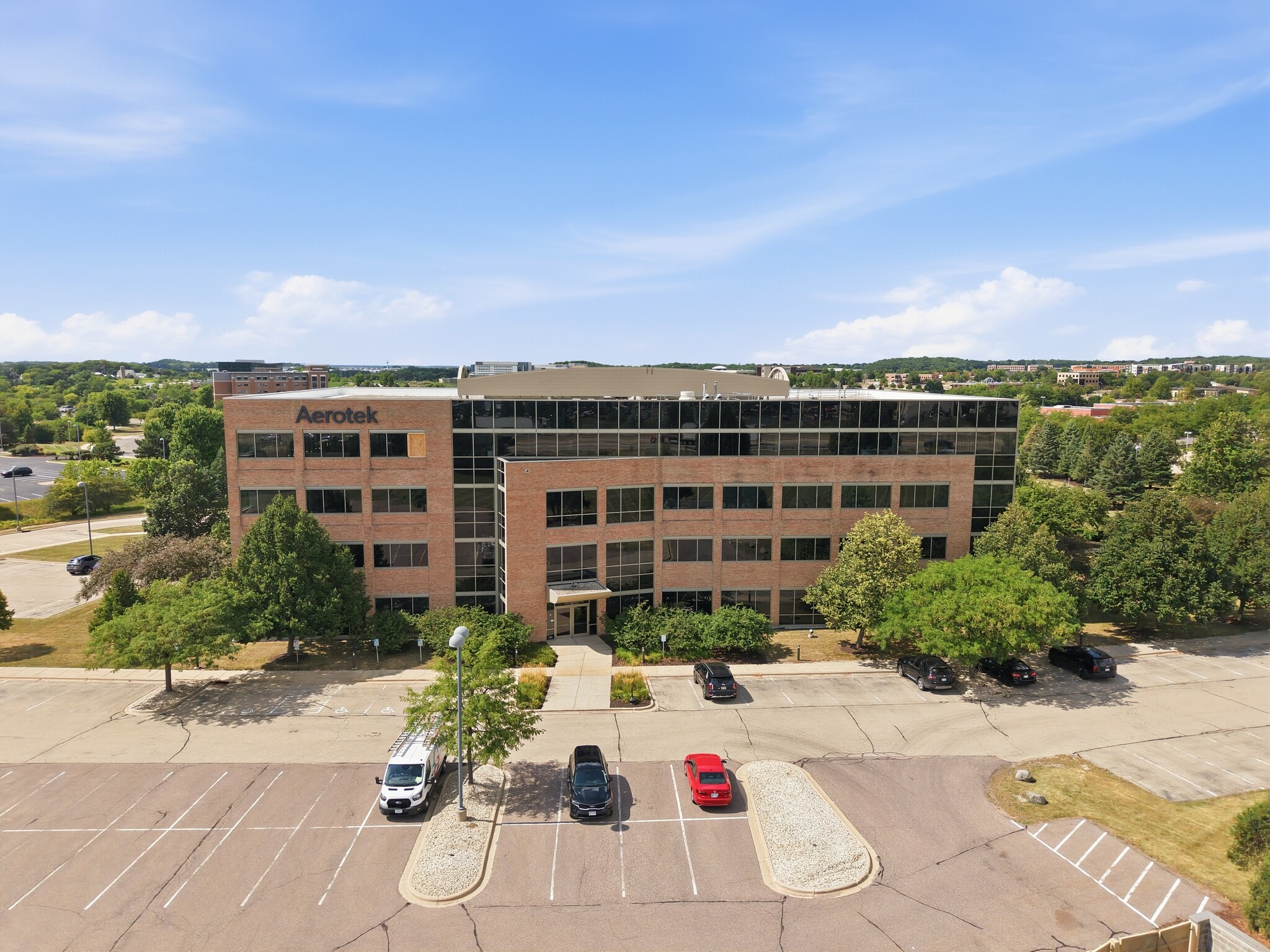 5133 W Terrace Dr, Madison, WI à louer Photo intérieure– Image 1 sur 13