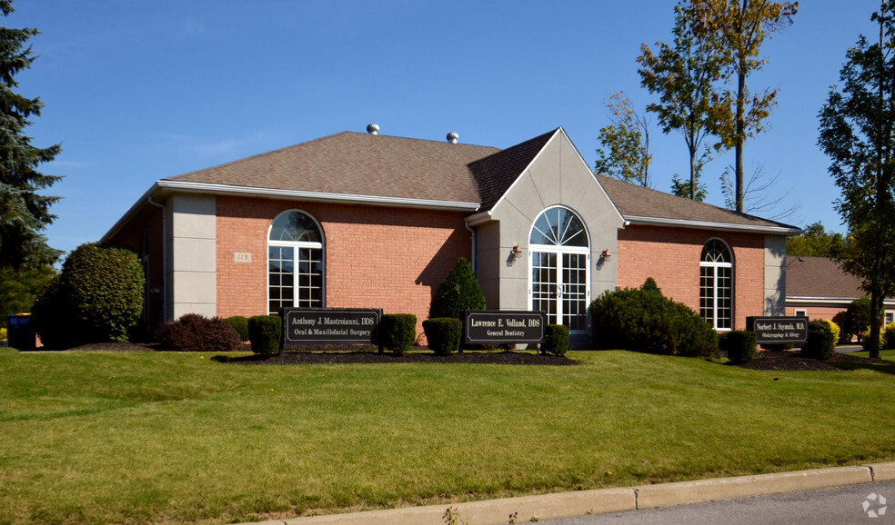 115 Professional Pky, Lockport, NY à vendre - Photo de l’immeuble – Image 2 sur 29