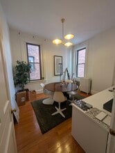 1115 Massachusetts Ave NW, Washington, DC à louer Photo intérieure– Image 2 sur 2