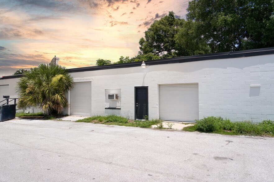 2539-2545 Coolidge Ave, Orlando, FL à louer - Photo de l’immeuble – Image 2 sur 19