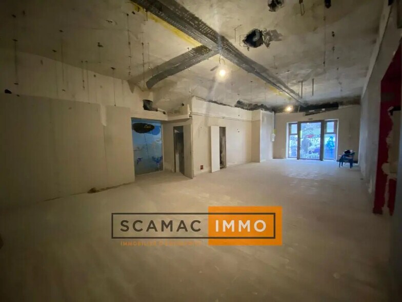 Local commercial dans Marseille à louer - Photo de l’immeuble – Image 2 sur 5