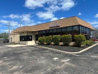 Plus de détails pour 226 S Sheridan Rd, Waukegan, IL - Local commercial à vendre