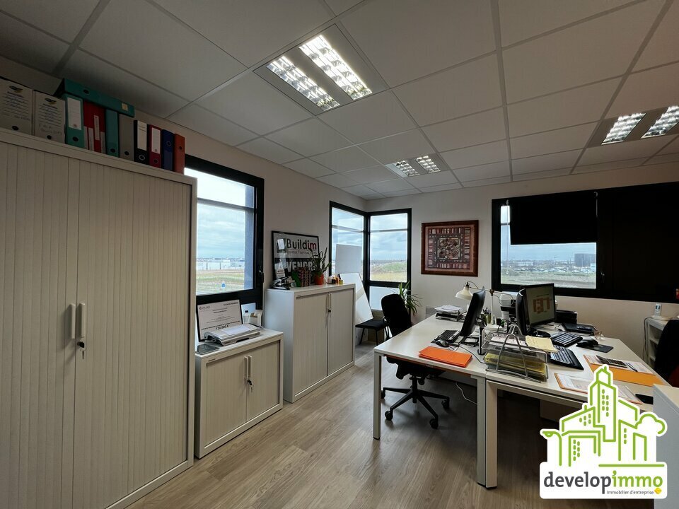 Bureau dans Fleury-sur-Orne à louer Photo intérieure– Image 1 sur 10