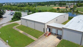 Plus de détails pour 2003 Town West Dr, Rogers, AR - Industriel/Logistique à vendre