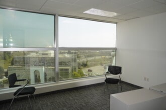 5500 N Service Rd, Burlington, ON à louer Photo intérieure– Image 2 sur 6