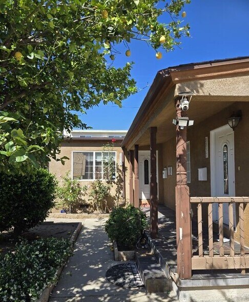 8837 Tilden Ave, Panorama City, CA à vendre - Photo de l’immeuble – Image 3 sur 18