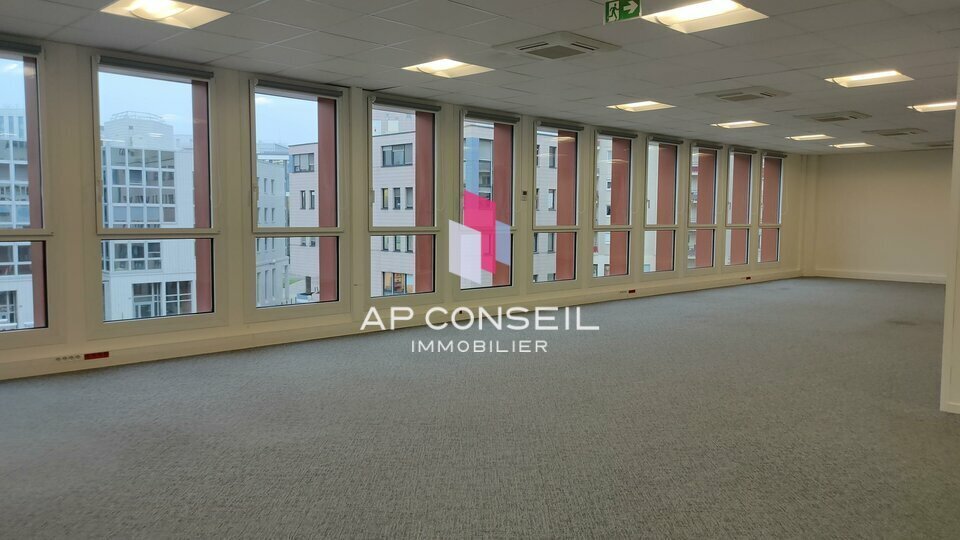 Bureau dans Montigny-le-Bretonneux à louer - Photo intérieure – Image 3 sur 7