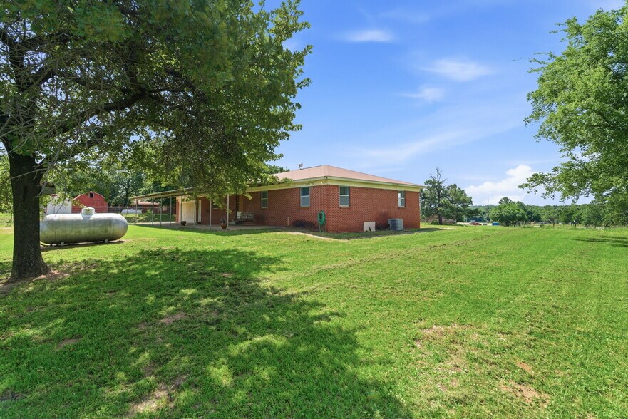 3523 E Highway 199, Springtown, TX à vendre - Photo de l’immeuble – Image 3 sur 40