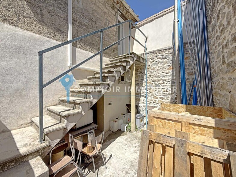Bureau dans Marsillargues à louer - Photo de l’immeuble – Image 3 sur 5